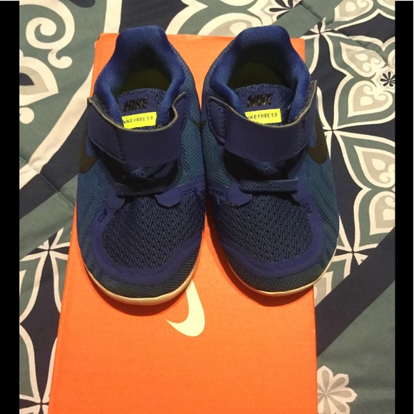 Toddler Boy’s Nike Sneakers w/Box - Picture 2 of 6